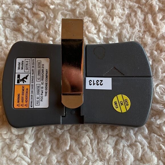 Pre-owned OEM Genie GITR-3 (3-Button) Overhead Garage‎ Door Opener Remote GITR-3 - Picture 2 of 4